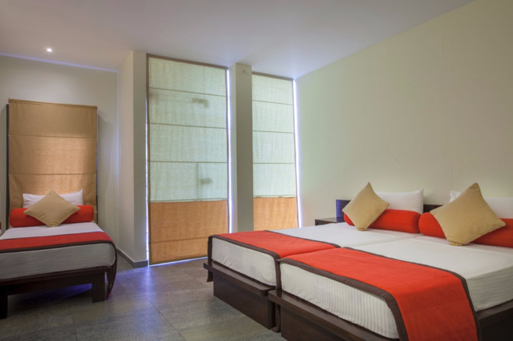 โอ๊คเรย์ เรย์ ซิตี้ โฮเต็ล Hotel แคนดี้ ภายนอก รูปภาพ